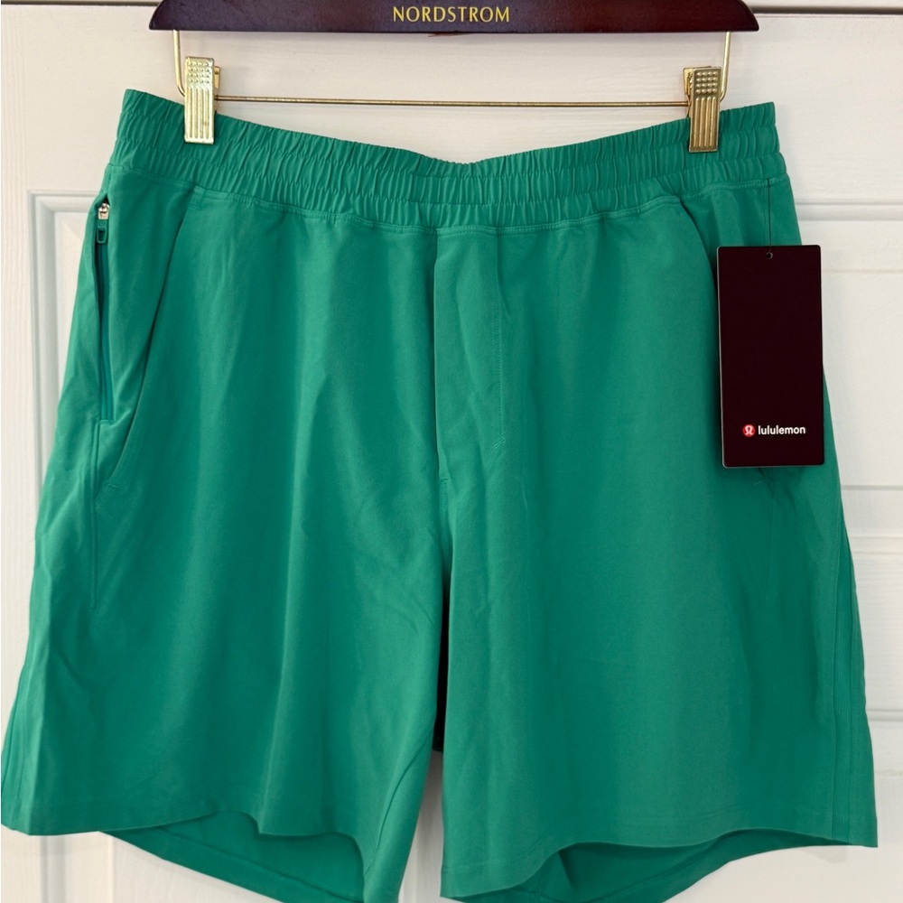 lululemon athletica Men's Men’s Pace Breaker 7 Shorts Green Large Eagles